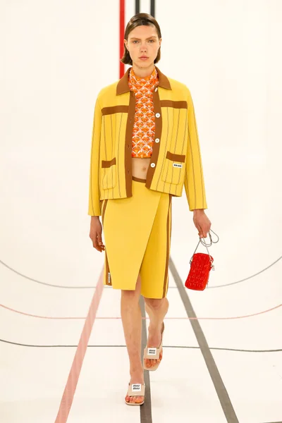 Look 31